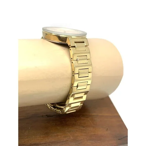 Movado Women's Watch 3600498 Bold Gold Dial Swiss Quartz Steel Band 34mm